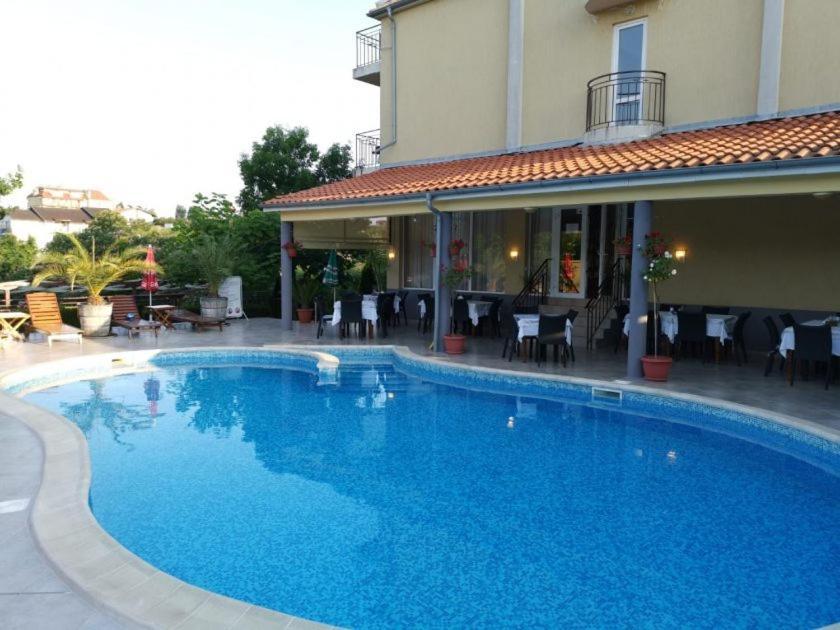 Family Hotel Dayana Beach Sinemoretz Exterior photo