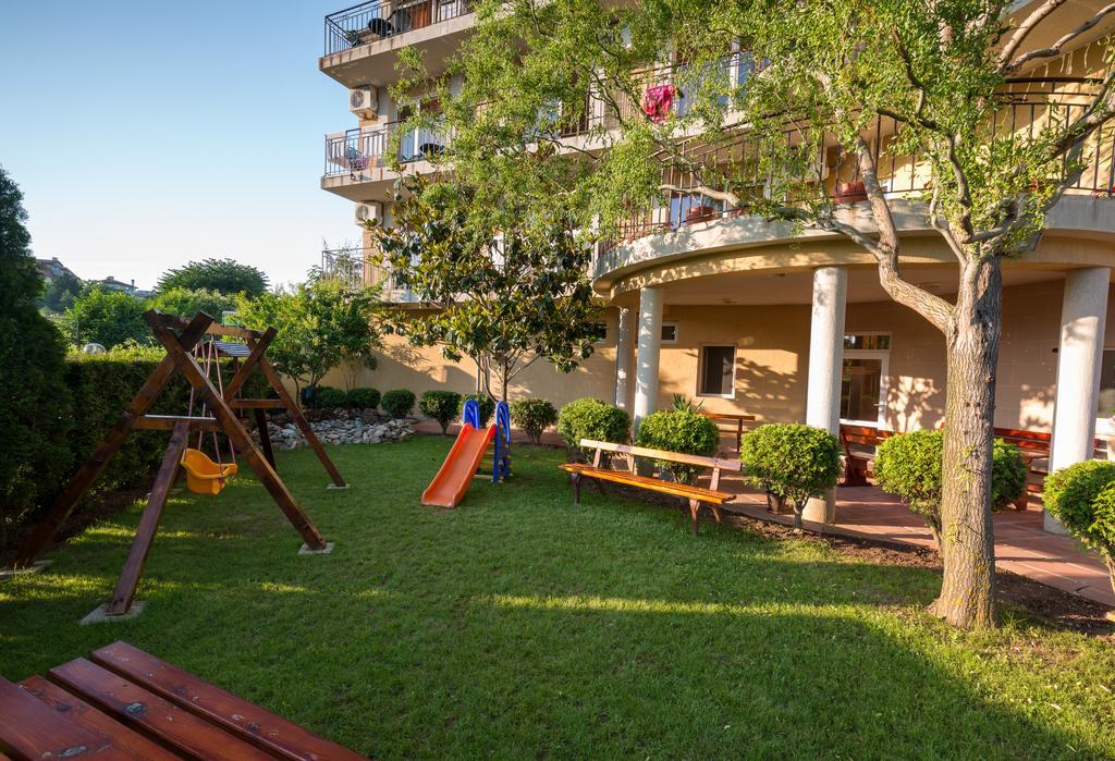 Family Hotel Dayana Beach Sinemoretz Exterior photo