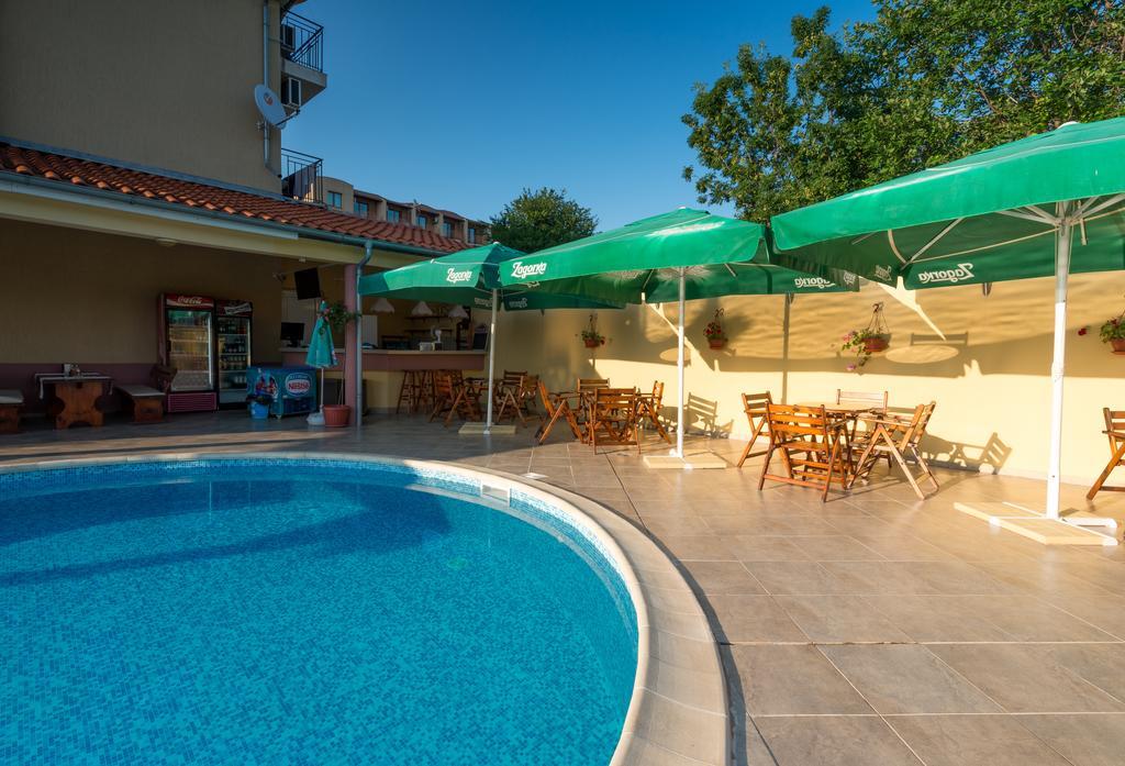 Family Hotel Dayana Beach Sinemoretz Exterior photo