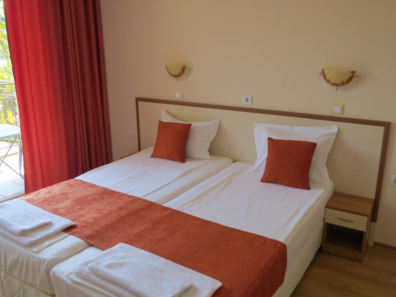Family Hotel Dayana Beach Sinemoretz Exterior photo