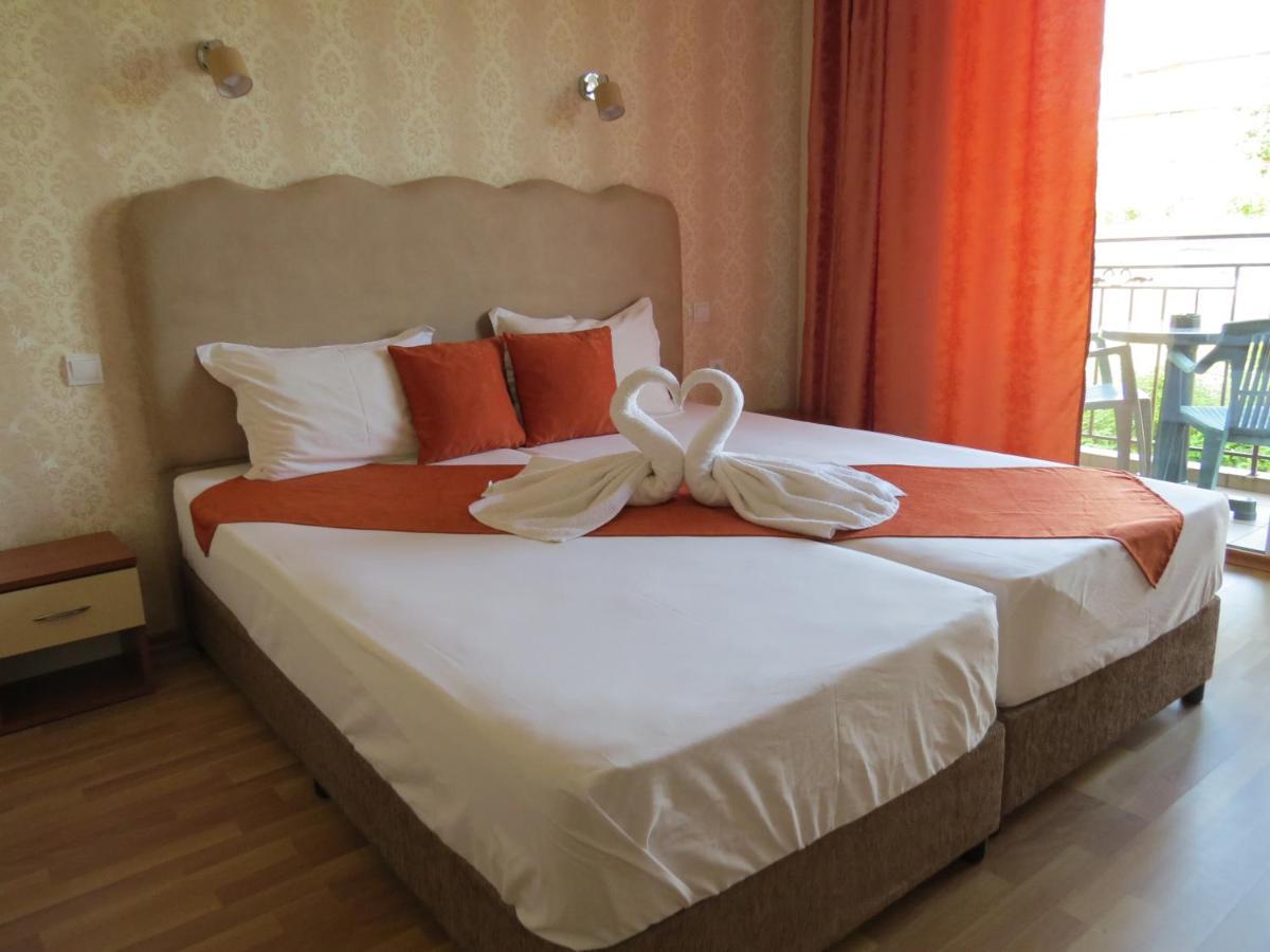 Family Hotel Dayana Beach Sinemoretz Exterior photo